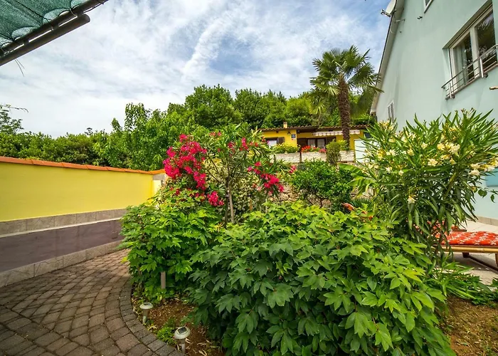 Apartment Appartement *