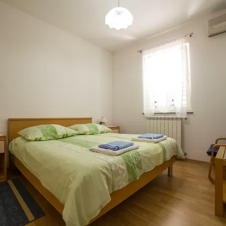 Apartment Apartman *