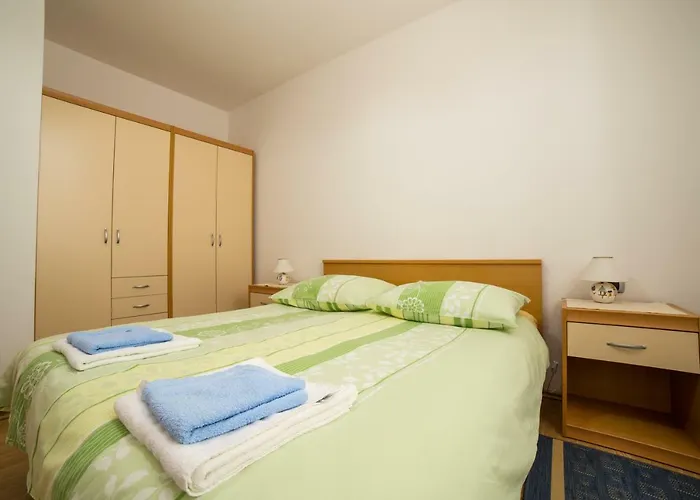 Apartment 아파트 *